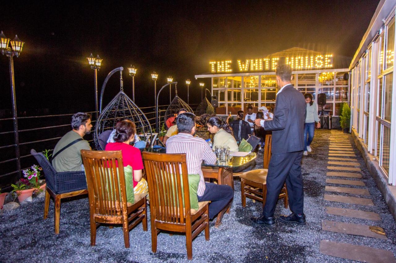Paradise-The Whitehouse Cafe Manali  Exterior photo
